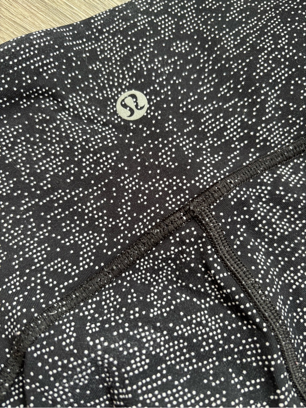 Lululemon Black & White Speckled Active Leggings 8